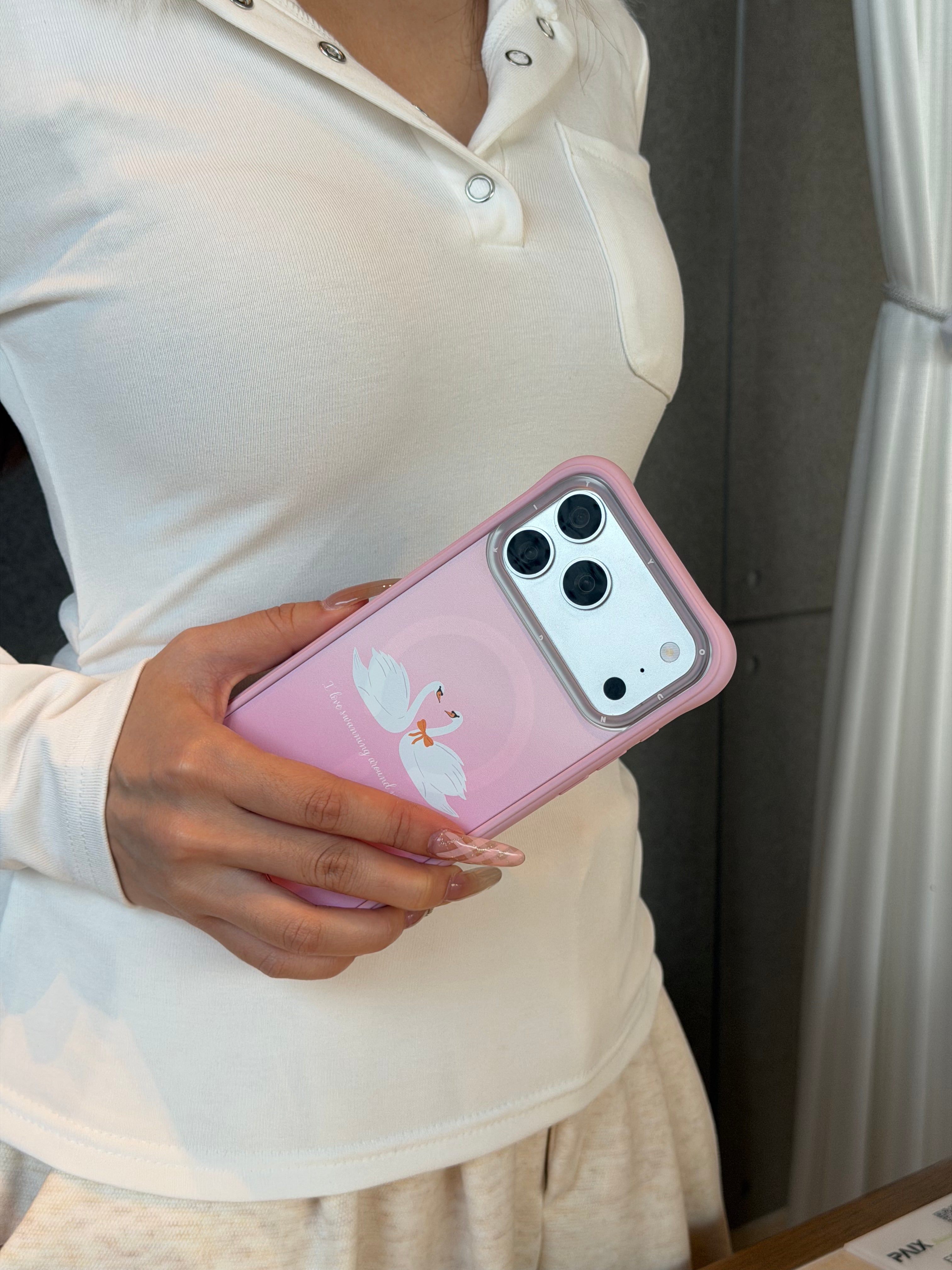 #color_Swan（Backplate）,Swan